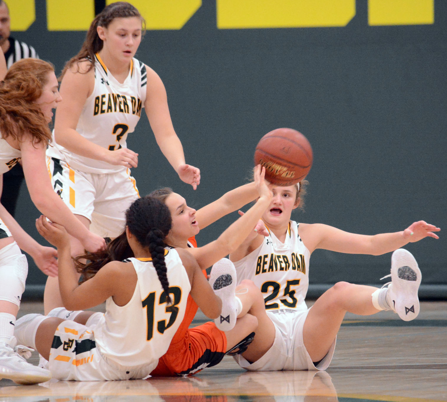 Loose ball.jpg
